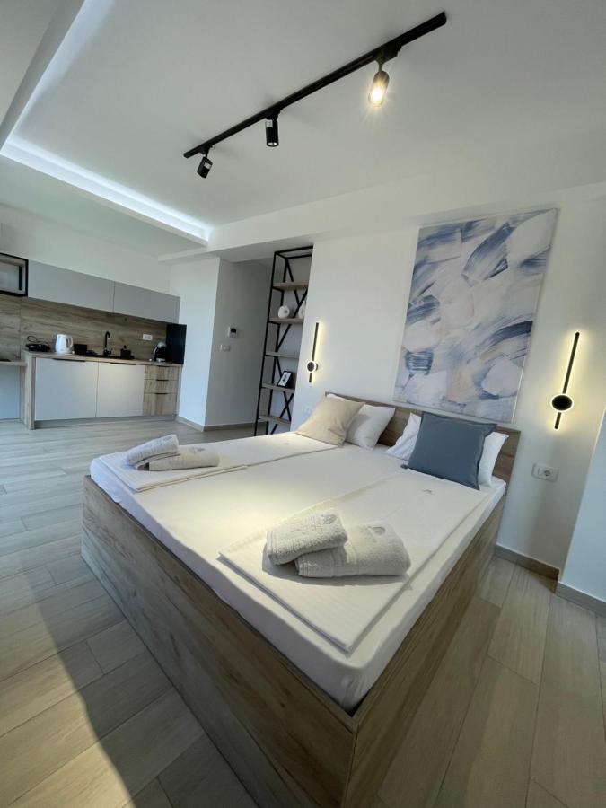 Dora Family Apartments Budua Esterno foto