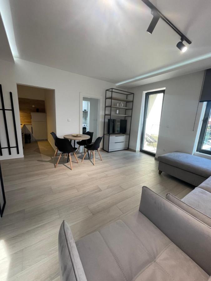 Dora Family Apartments Budua Esterno foto