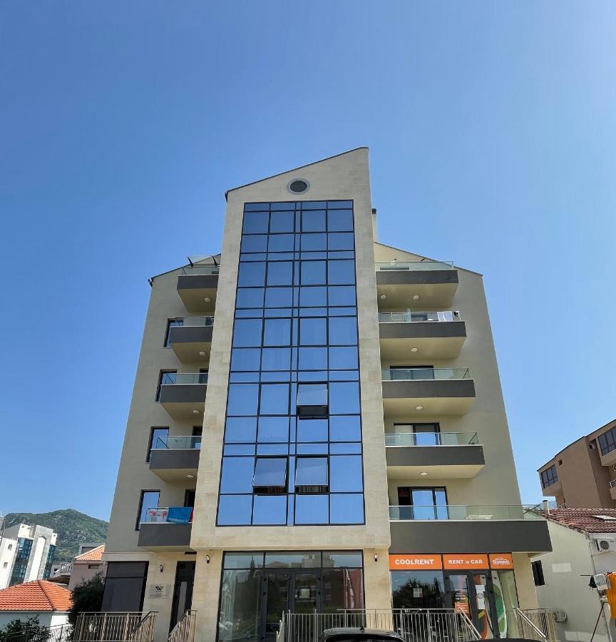 Dora Family Apartments Budua Esterno foto